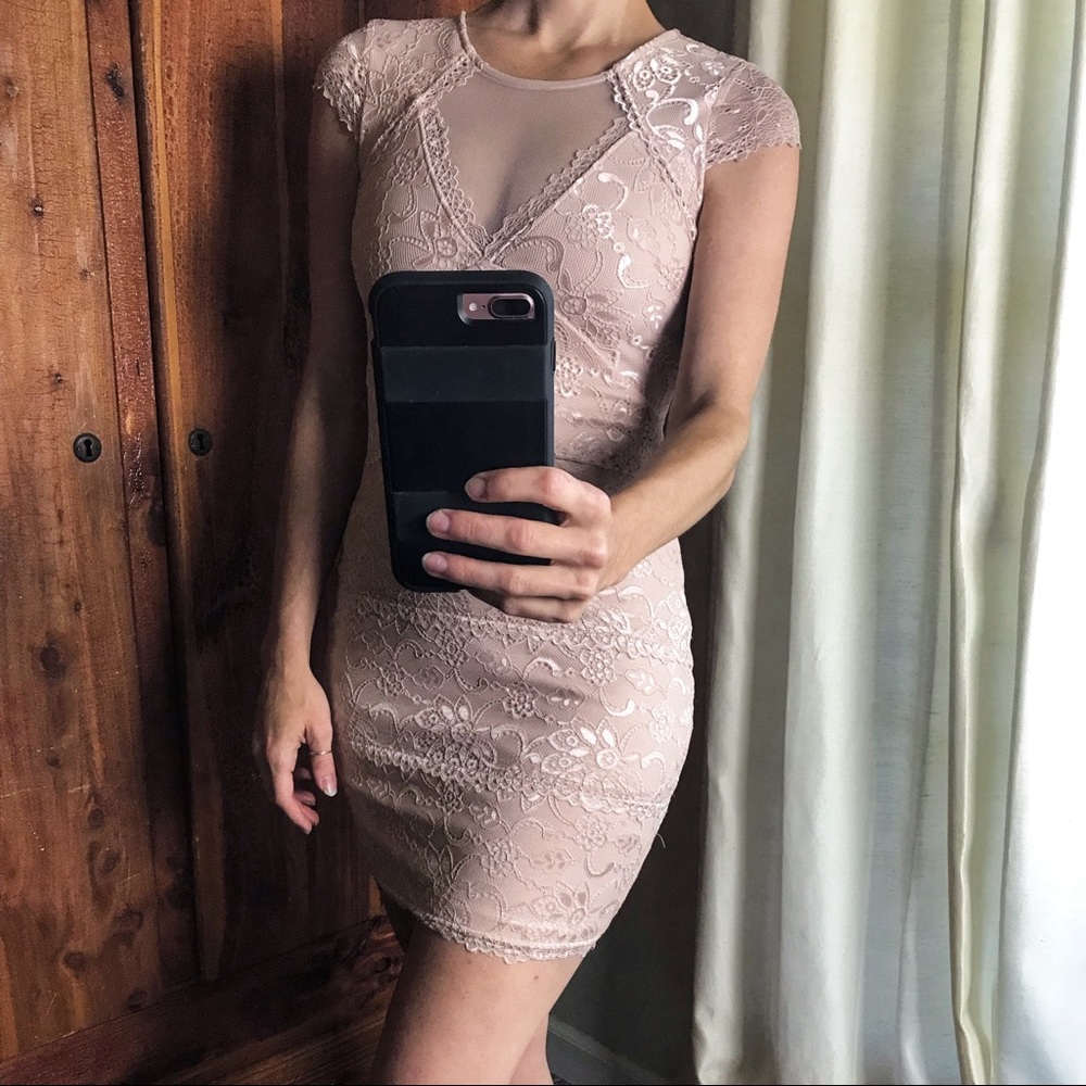 Bebe bodycon mini dress light pink lace XS